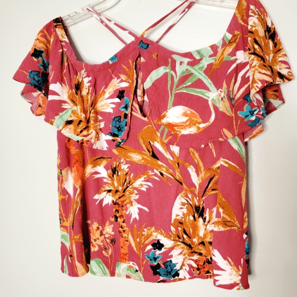 Express Red Floral Off Shoulder Key Hole Halter Top SP - Picture 2 of 10